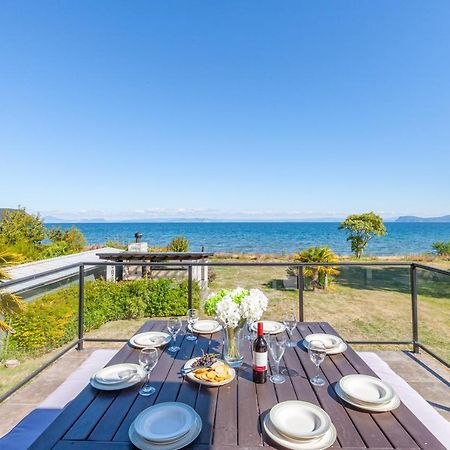 Lakefront Villa - Waitahanui Holiday Home Zewnętrze zdjęcie