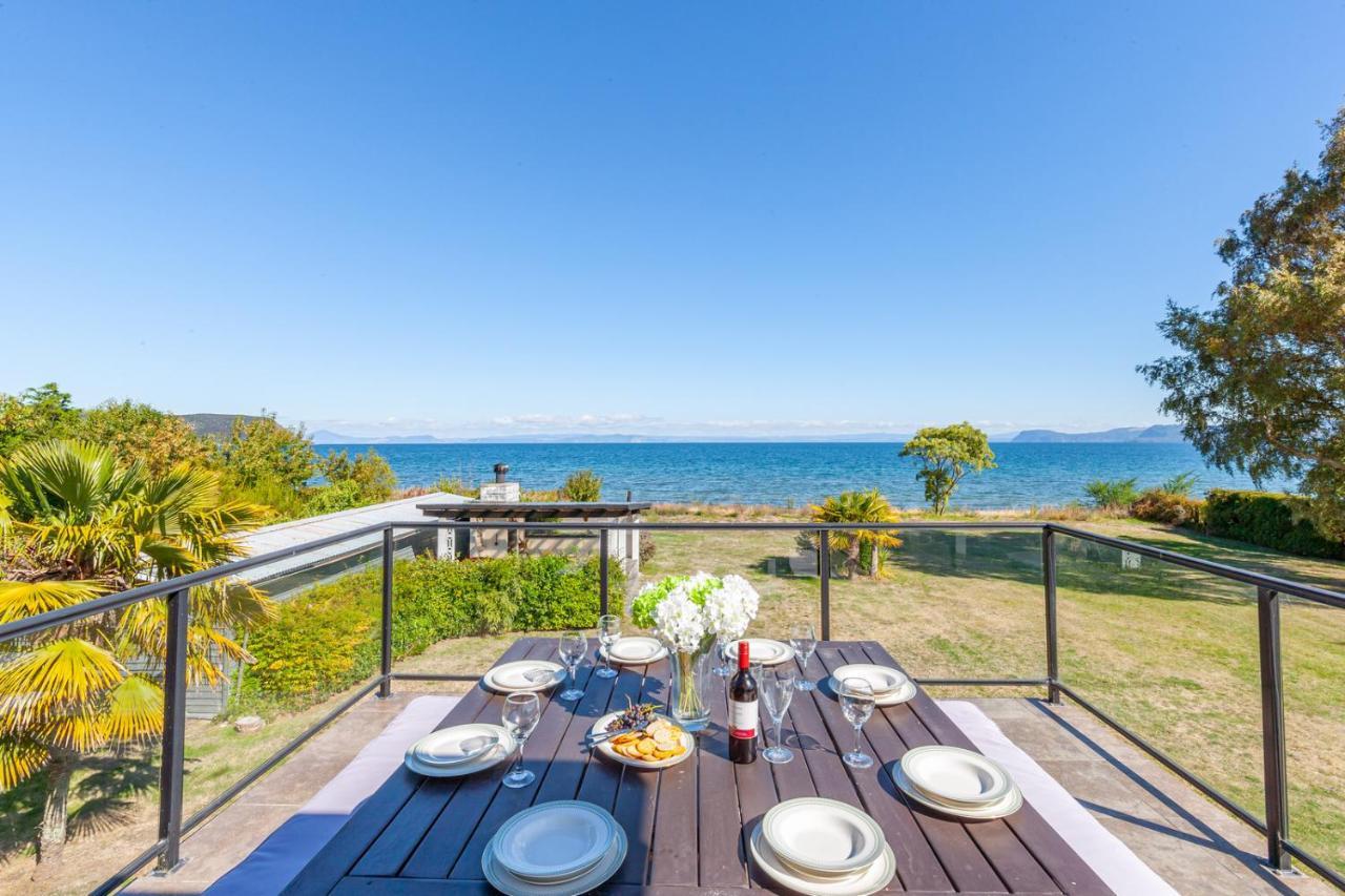 Lakefront Villa - Waitahanui Holiday Home Zewnętrze zdjęcie