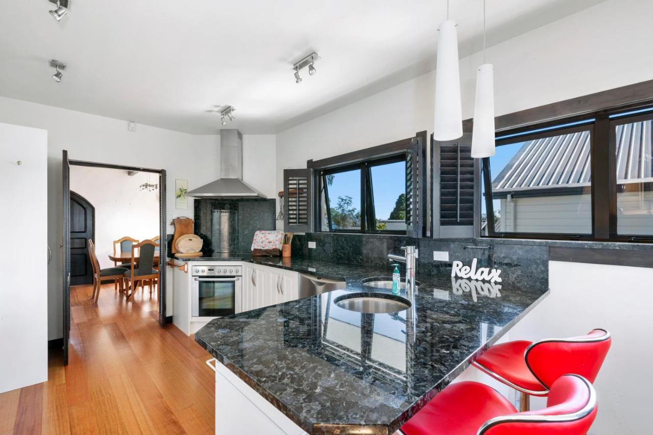 Lakefront Villa - Waitahanui Holiday Home Zewnętrze zdjęcie