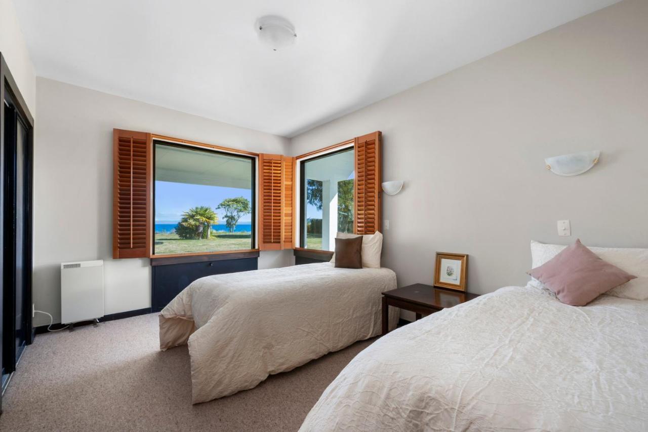 Lakefront Villa - Waitahanui Holiday Home Zewnętrze zdjęcie